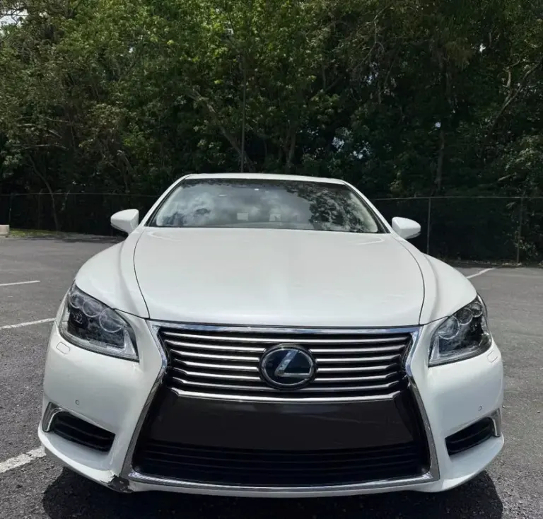 2013 Lexus LS