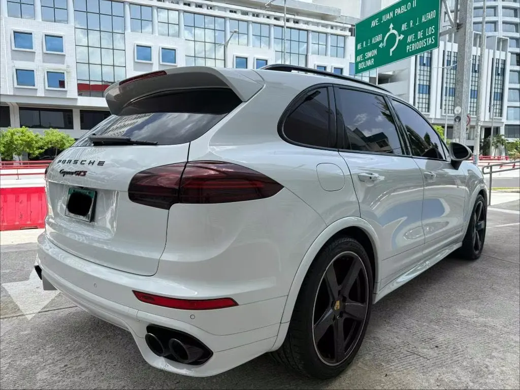 2016 Porsche Cayenne