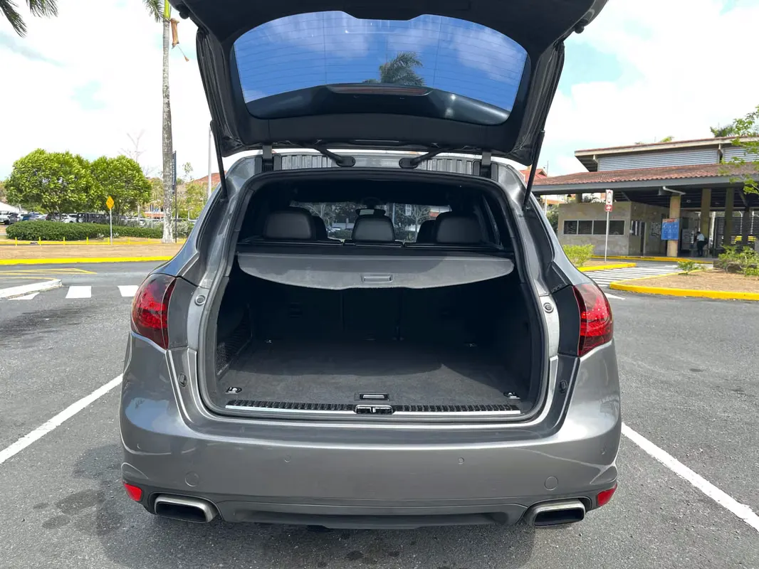 2012 Porsche Cayenne