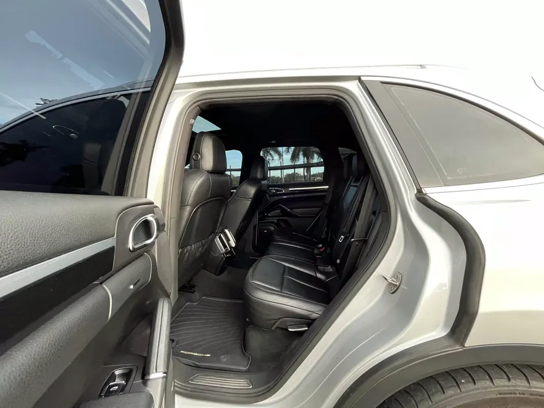 2011 Porsche Cayenne