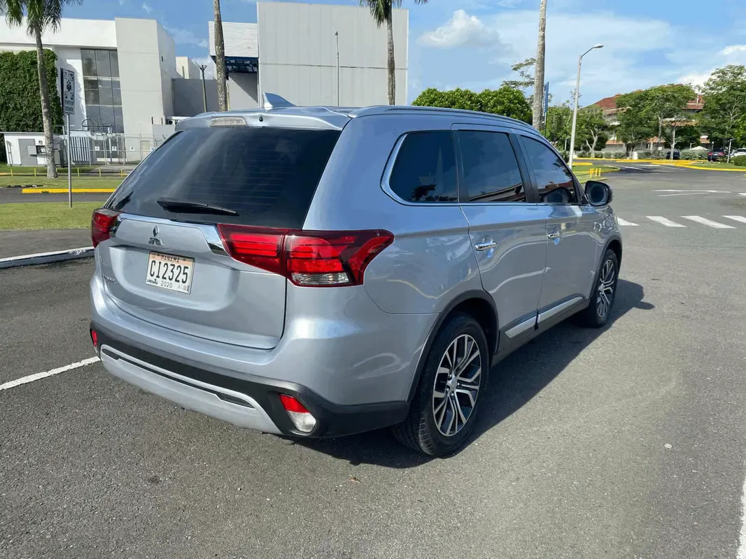 2018 Mitsubishi Outlander