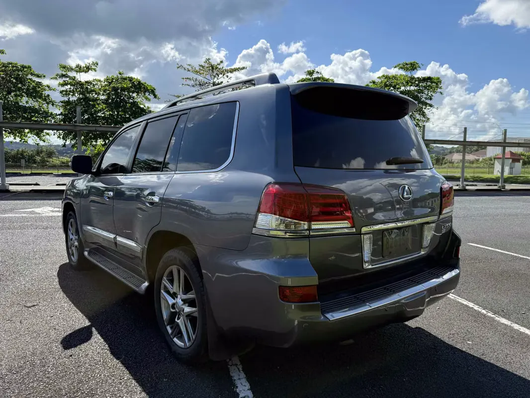 2013 Lexus LX
