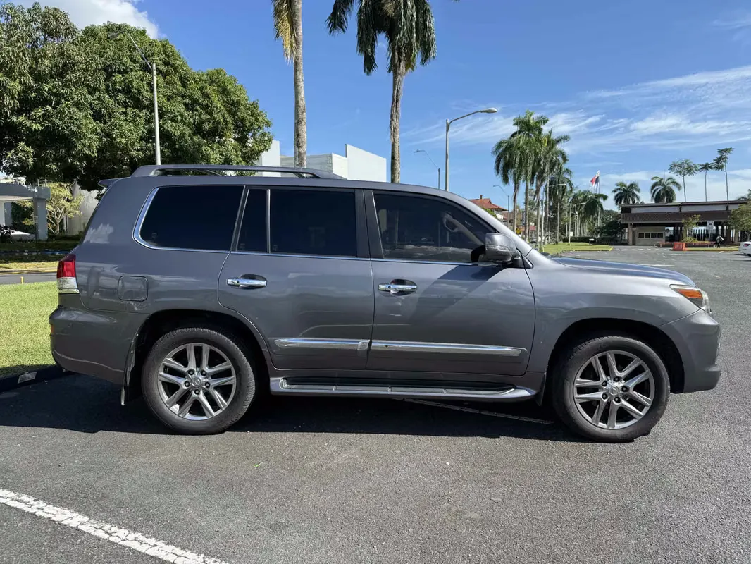 2013 Lexus LX