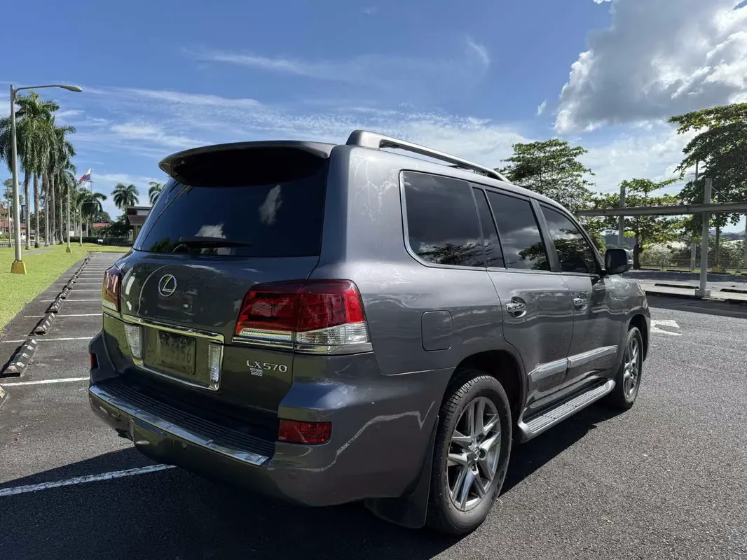 2013 Lexus LX