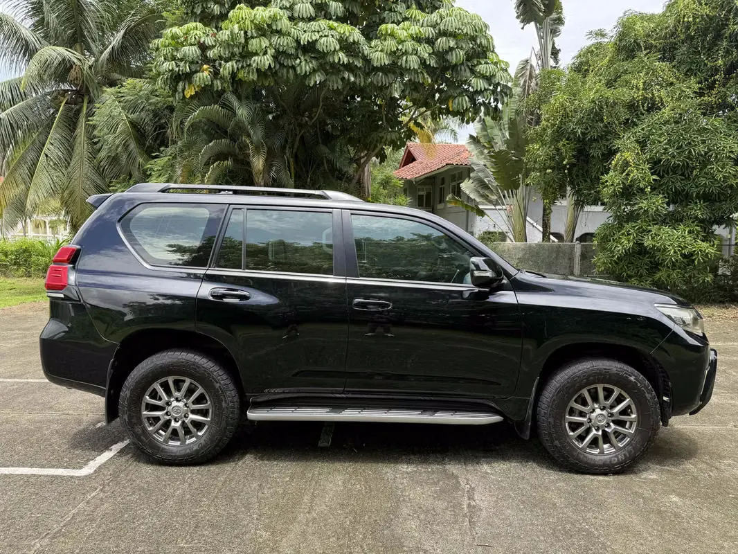 2019 Toyota Land Cruiser Prado