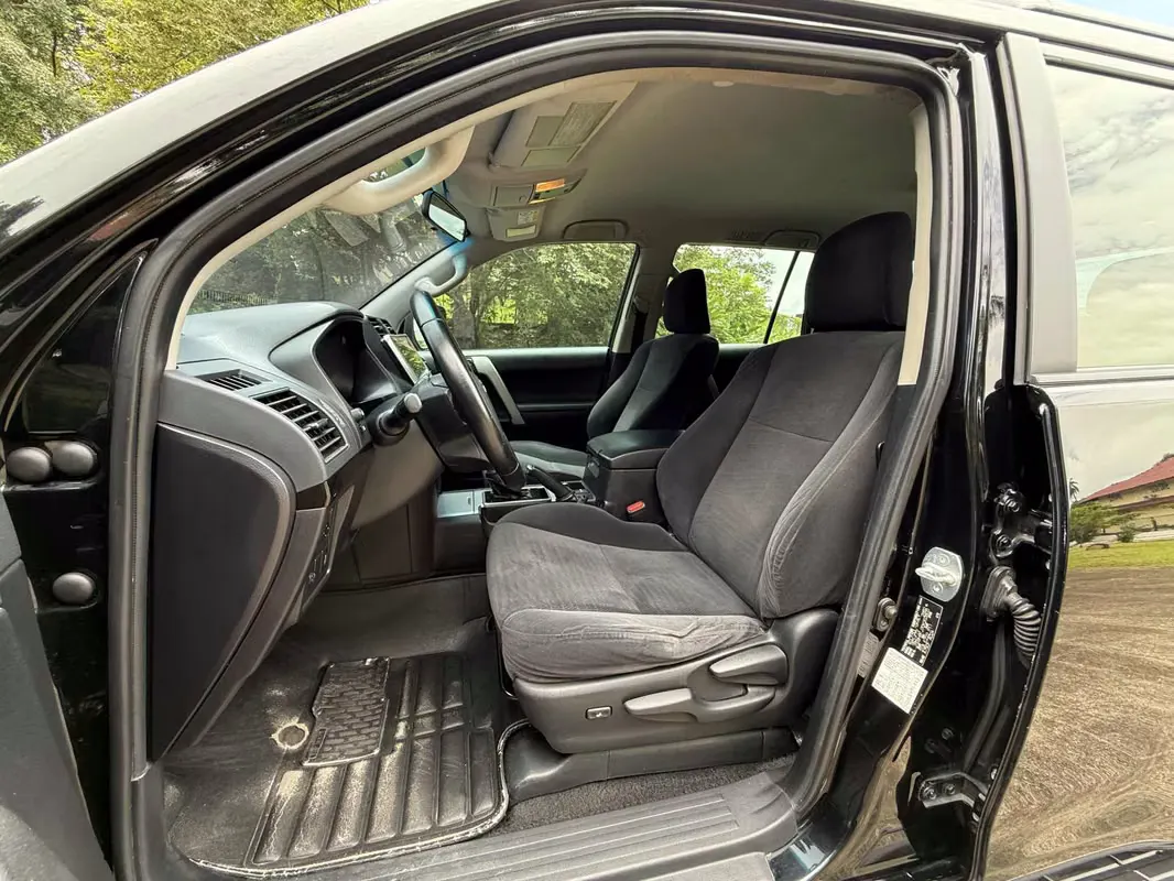 2019 Toyota Land Cruiser Prado