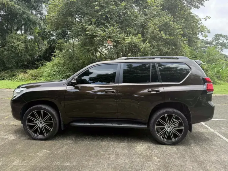 2019 Toyota Land Cruiser Prado
