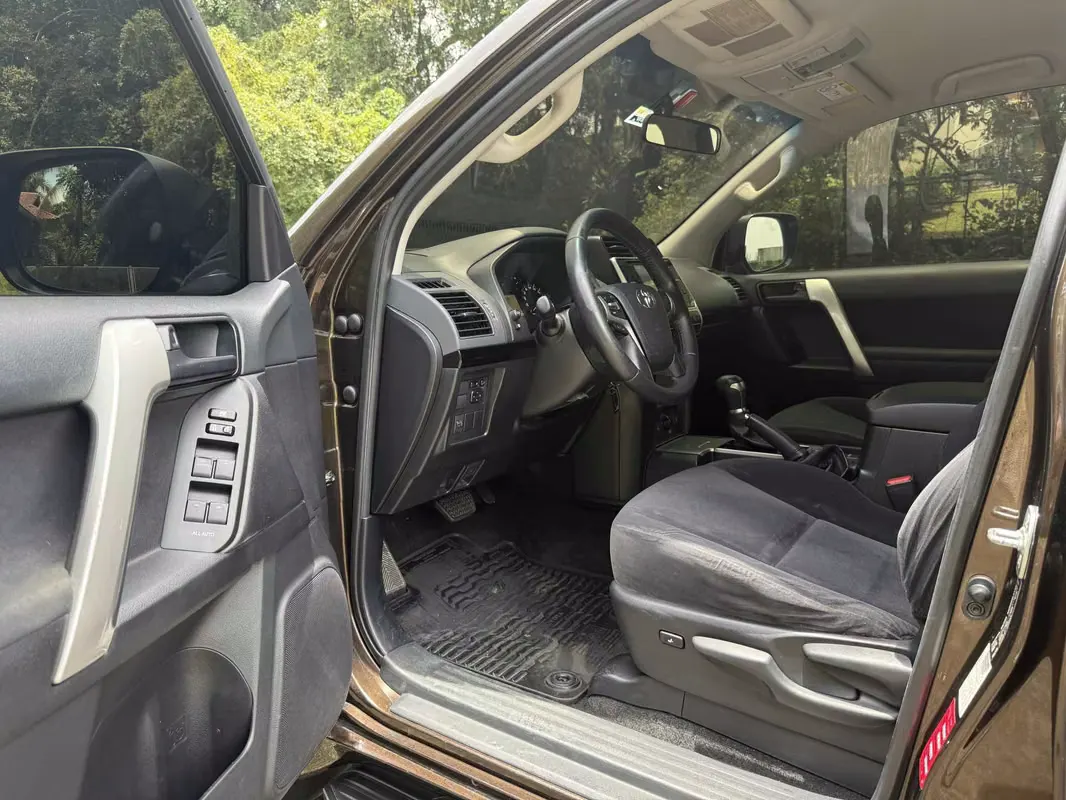 2019 Toyota Land Cruiser Prado