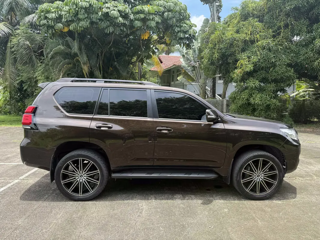 2019 Toyota Land Cruiser Prado