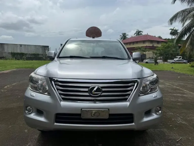 2010 Lexus LX