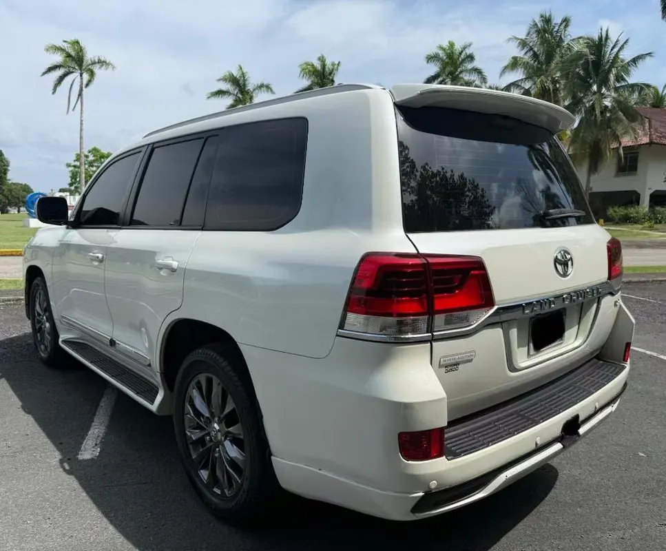 2019 Toyota Land Cruiser