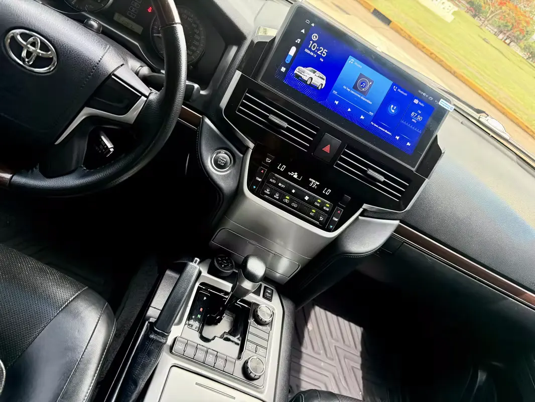 2019 Toyota Land Cruiser