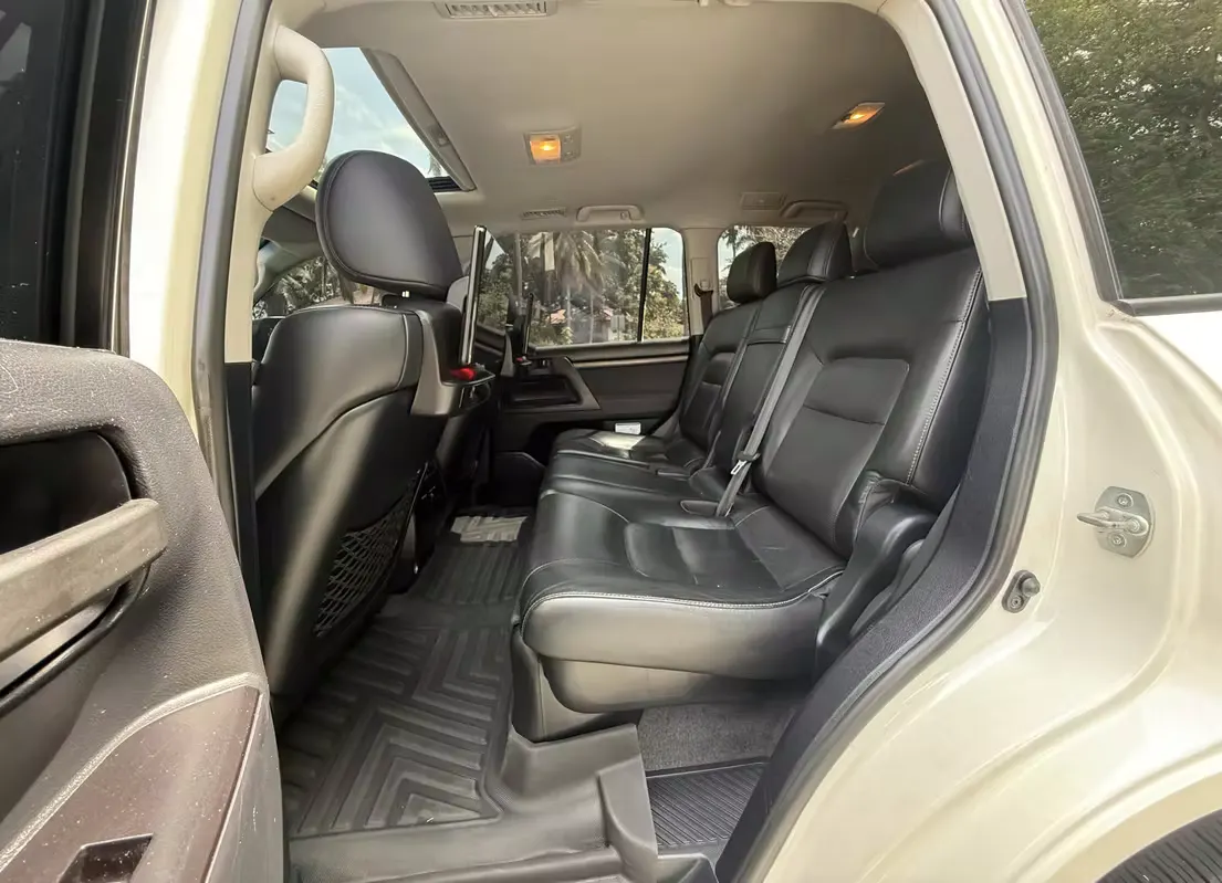 2019 Toyota Land Cruiser