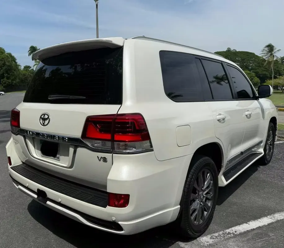 2019 Toyota Land Cruiser