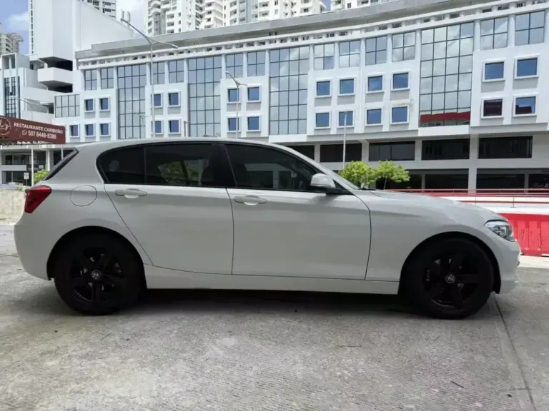 2017 BMW 118i