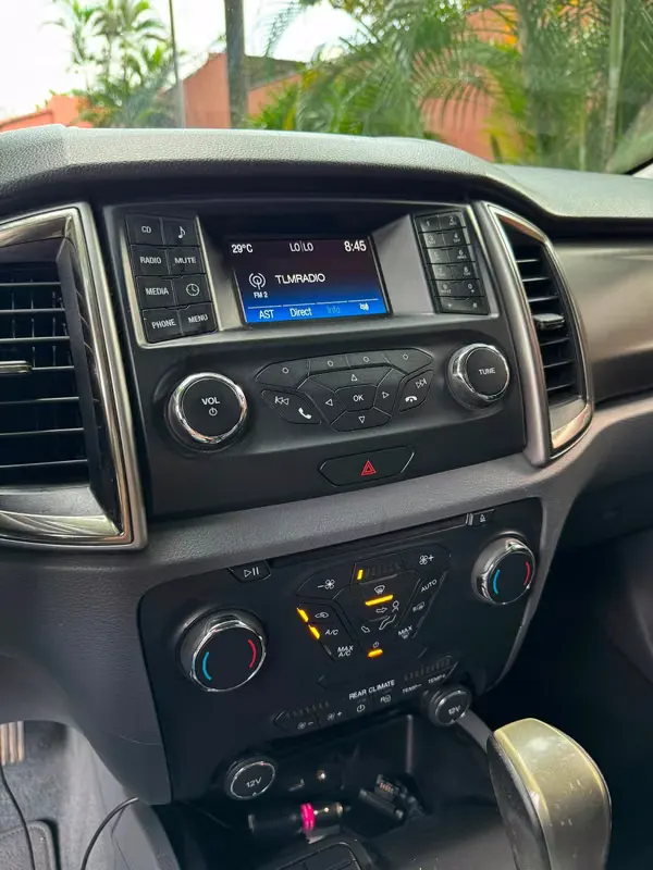 2016 Ford Everest