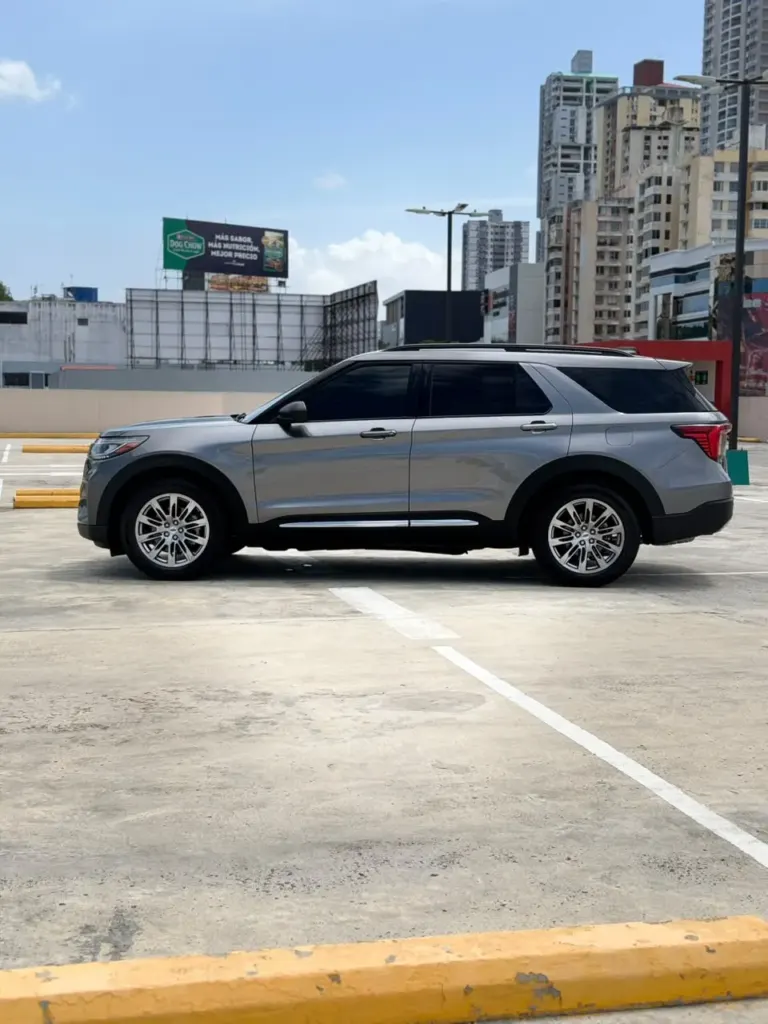 2025 Ford Explorer
