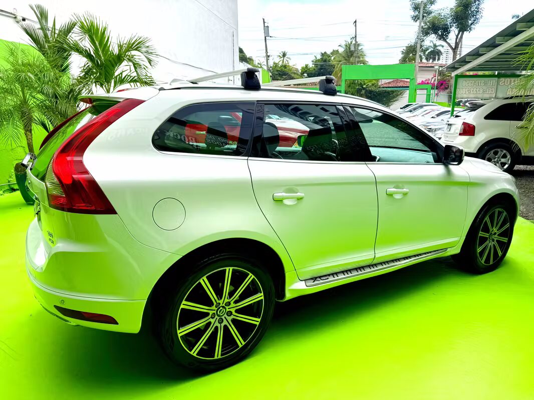 2016 Volvo XC60