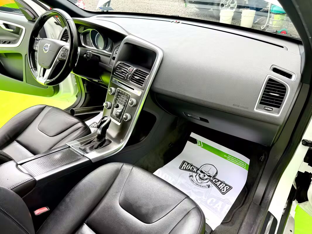 2016 Volvo XC60