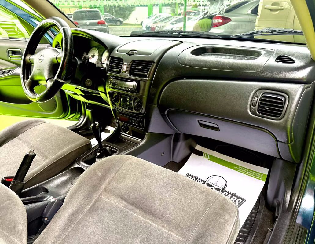 2004 Nissan Almera