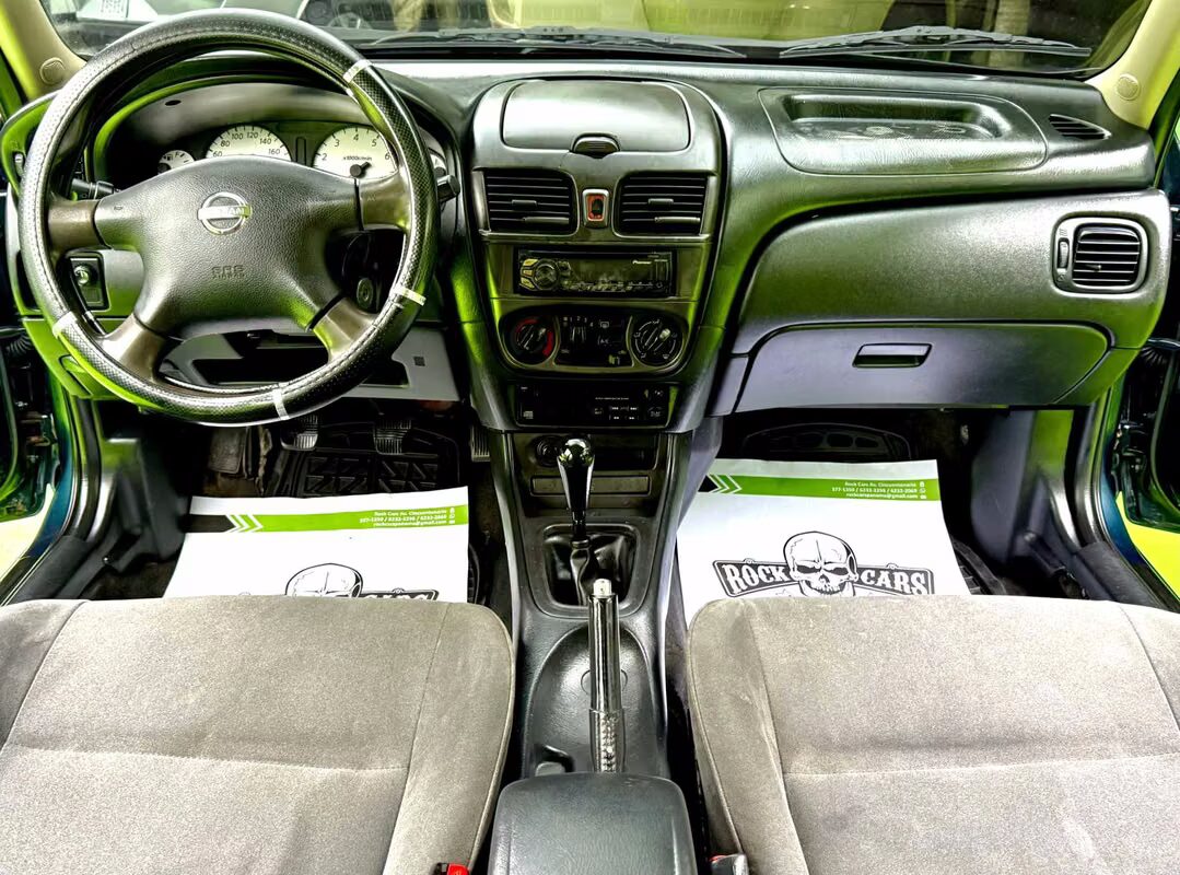 2004 Nissan Almera