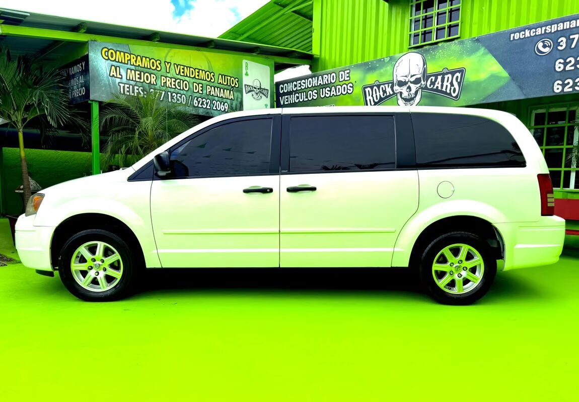 2008 Chrysler Town & Country