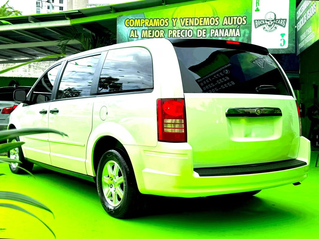 2008 Chrysler Town & Country