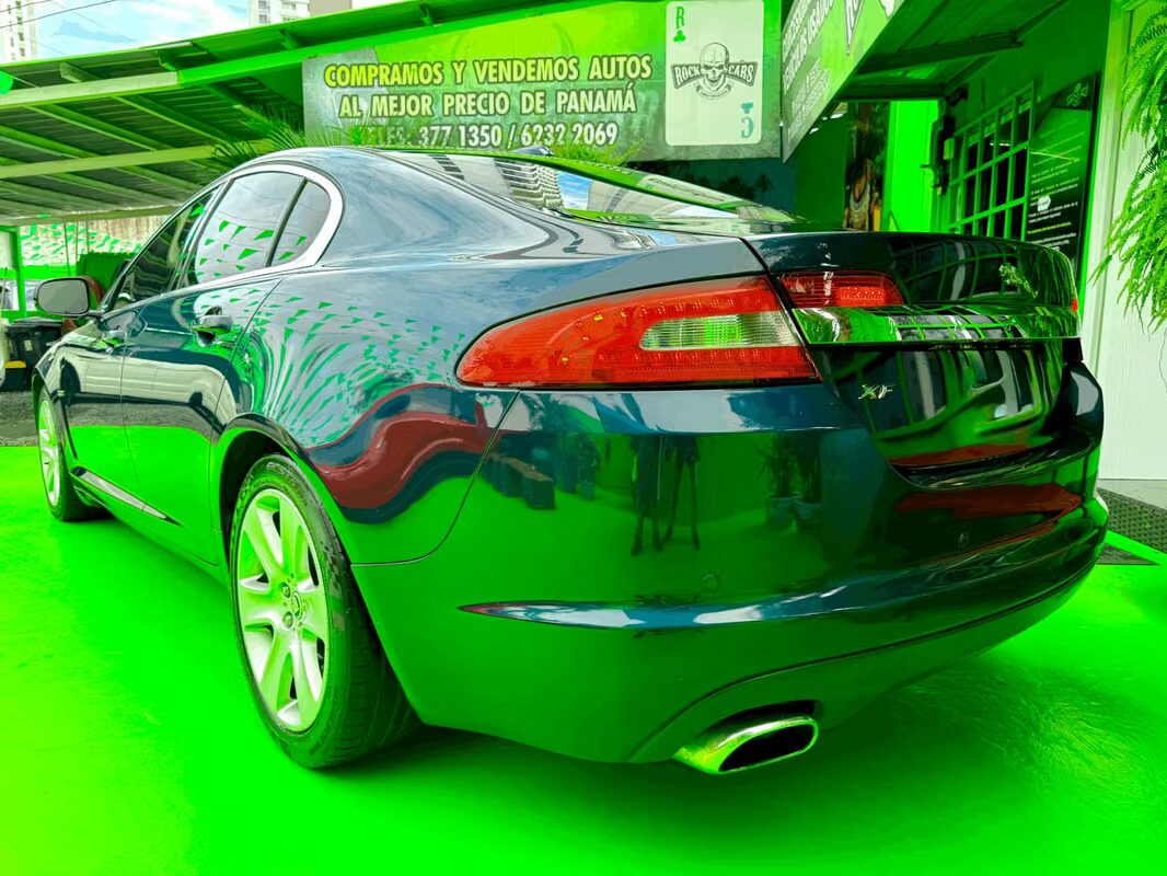 2011 Jaguar XF